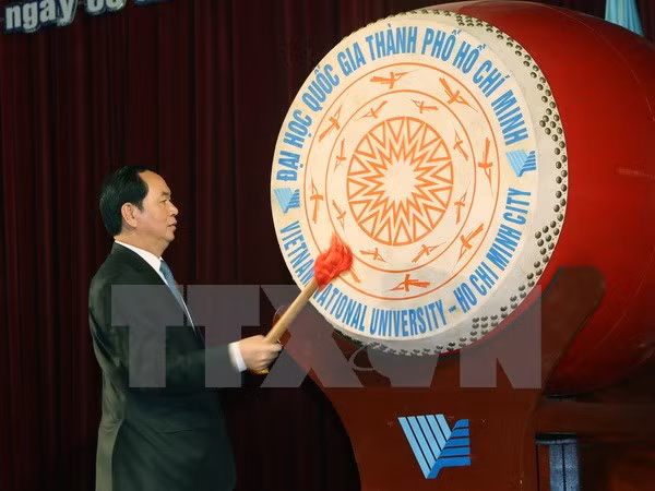陈大光主席出席胡志明市国家大学2016年新学年开学典礼 ảnh 1 陈大光主席出席胡志明市国家大学2016年新学年开学典礼 ảnh 1