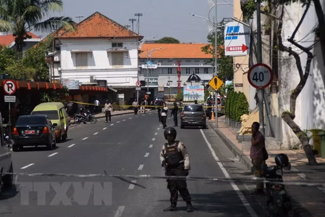 印尼连环爆炸案:警方对恐怖袭击新手段深表担忧 ảnh 1 印尼连环爆炸案:警方对恐怖袭击新手段深表担忧 ảnh 1