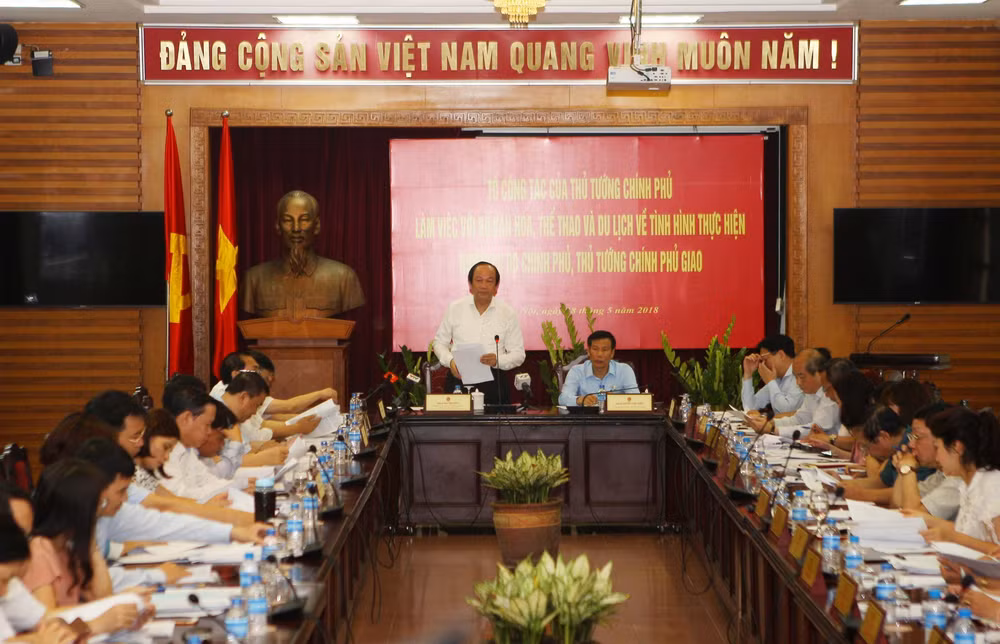 越南政府办公厅主任:文化体育旅游部应集中解决6个核心问题 ảnh 1 越南政府办公厅主任:文化体育旅游部应集中解决6个核心问题 ảnh 1