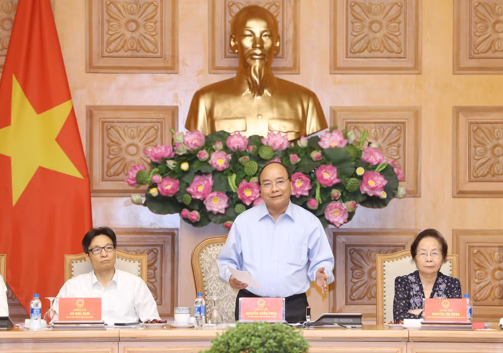 阮春福:师资队伍发展是教育改革的决定性因素 ảnh 1 阮春福:师资队伍发展是教育改革的决定性因素 ảnh 1