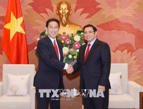 越南-日本友好议员小组主席范明政会见日本客人 ảnh 1 越南-日本友好议员小组主席范明政会见日本客人 ảnh 1