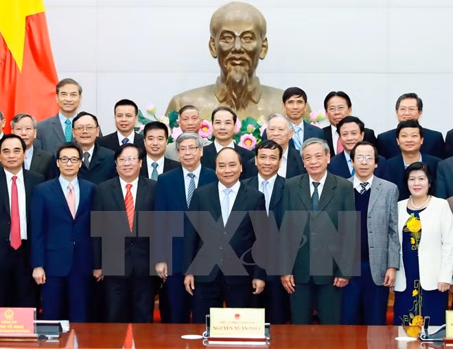 阮春副总理：需为科研人员实现突破创造便利 激发引导年轻人的科研兴趣 ảnh 1