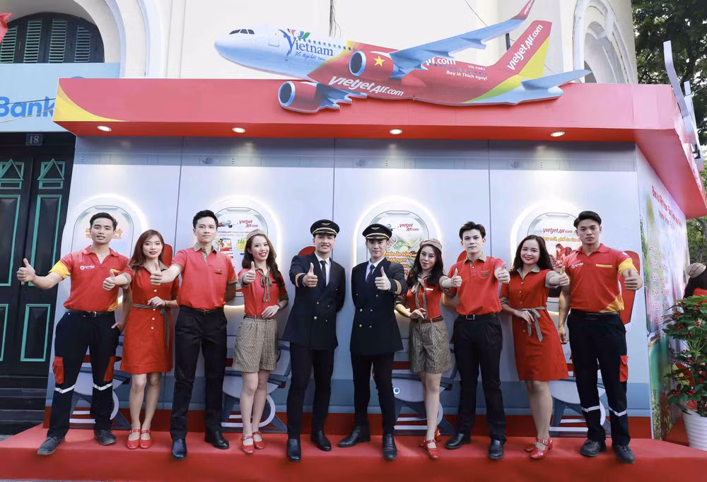 越捷航空与河内携手刺激旅游需求 ảnh 1 越捷航空与河内携手刺激旅游需求 ảnh 1