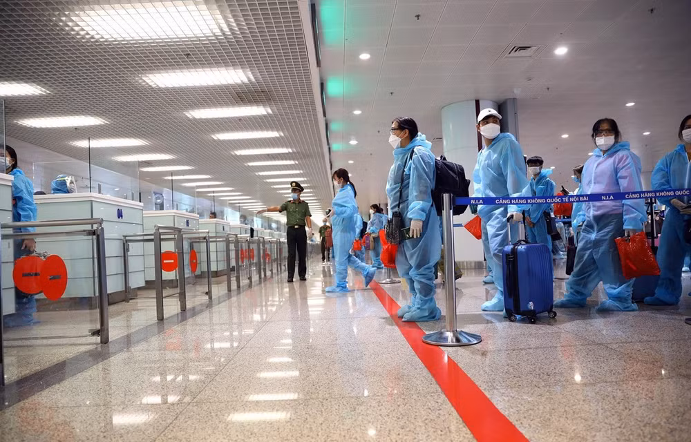 加强对入境岘港市的越南公民的管控 ảnh 1