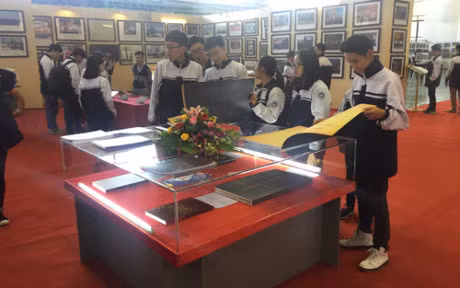 黄沙-长沙群岛归属越南图片资料展在北件省举行 ảnh 1