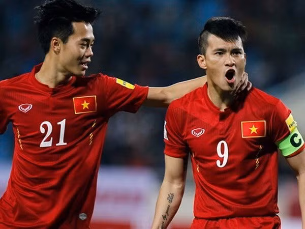 FIFA年终排名：越南队下降5位 居世界第134位 ảnh 1