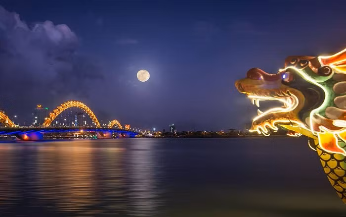 岘港市致力打造 旅游高端品牌 ảnh 1 岘港市致力打造 旅游高端品牌 ảnh 1