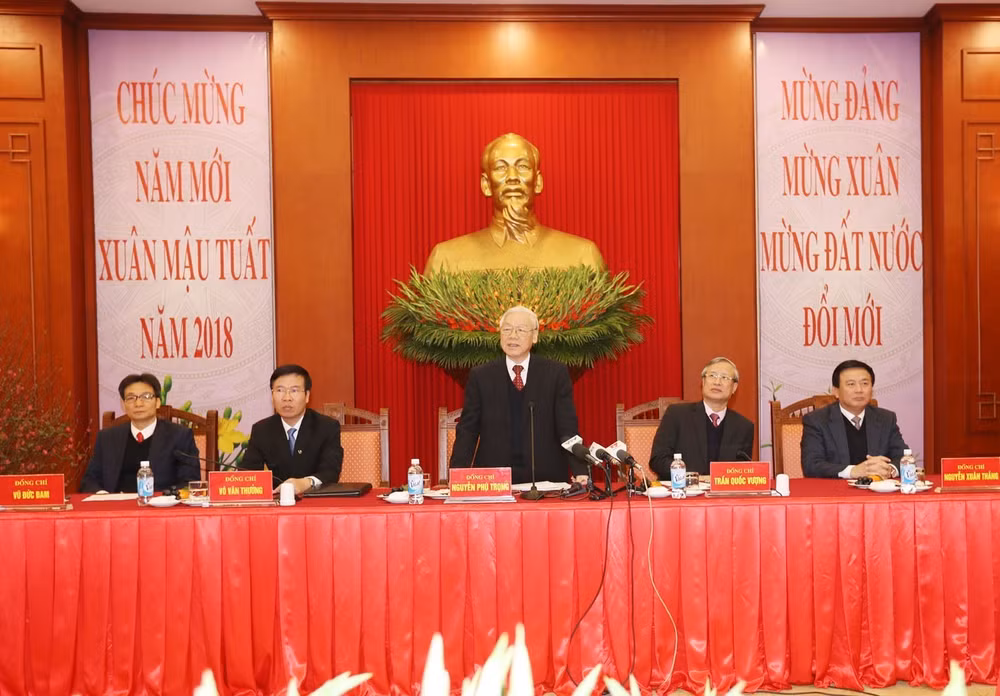 越共中央总书记阮富仲：知识分子是国家的元气 ảnh 1