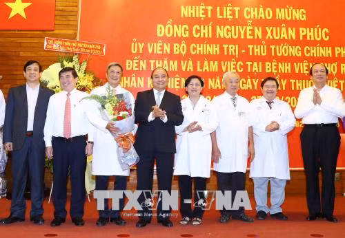 越南医师节：政府总理阮春福向全国医务人员队伍致以节日祝福 ảnh 3