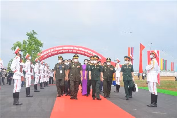 柬埔寨首相洪森救国之旅纪念工程竣工仪式在平福省隆重举行 ảnh 2 柬埔寨首相洪森救国之旅纪念工程竣工仪式在平福省隆重举行 ảnh 2