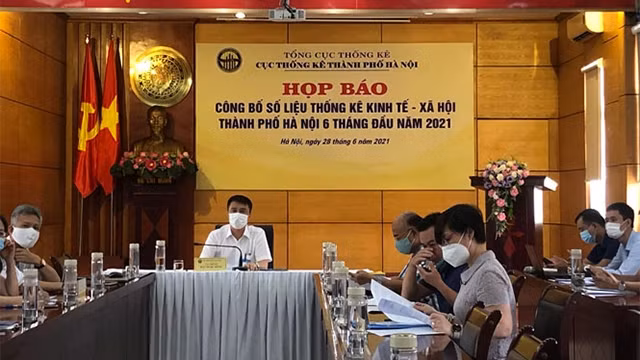 2021年前6个月河内市地区生产总值增长5.91% ảnh 1