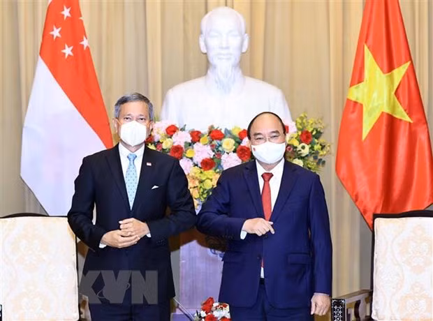 越南国家主席阮春福会见新加坡外长 ảnh 1 越南国家主席阮春福会见新加坡外长 ảnh 1