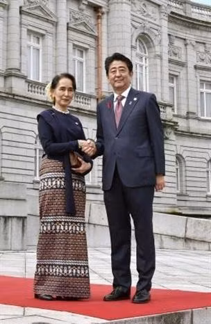 安倍“肯定”昂山素季对罗兴亚人问题的努力 ảnh 1 安倍“肯定”昂山素季对罗兴亚人问题的努力 ảnh 1