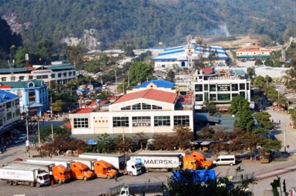 将同登-谅山口岸经济区建设成为地区级口岸 ảnh 1