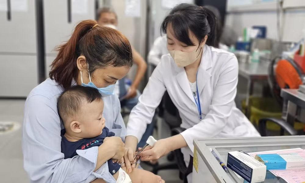 胡志明市近7500名18月以下儿童将可接种五联疫苗 ảnh 1 胡志明市近7500名18月以下儿童将可接种五联疫苗 ảnh 1