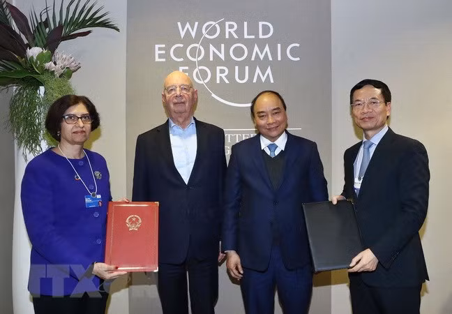 裴青山: 阮春福成功出席WEF Davos为2019年越南对外工作释放积极信号 ảnh 1 裴青山: 阮春福成功出席WEF Davos为2019年越南对外工作释放积极信号 ảnh 1
