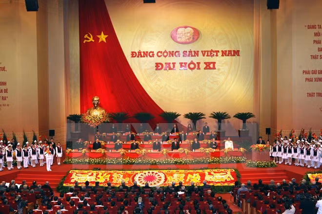 “越南共产党—从大会到大会”展览会在河内举行 ảnh 1 “越南共产党—从大会到大会”展览会在河内举行 ảnh 1