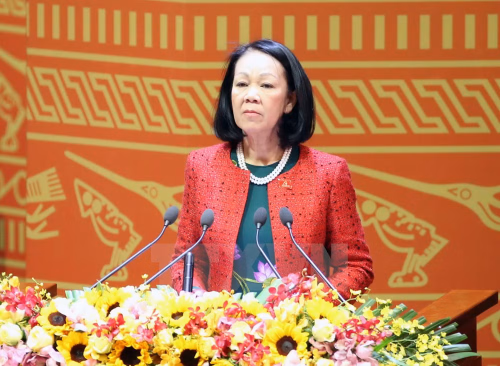 越南共产党第十二次全国代表大会发表闭幕式的新闻公报 ảnh 2 越南共产党第十二次全国代表大会发表闭幕式的新闻公报 ảnh 2