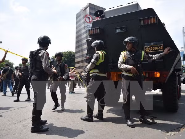雅加达连环爆炸袭击事件:警方确认嫌疑人身份 ảnh 1 雅加达连环爆炸袭击事件:警方确认嫌疑人身份 ảnh 1