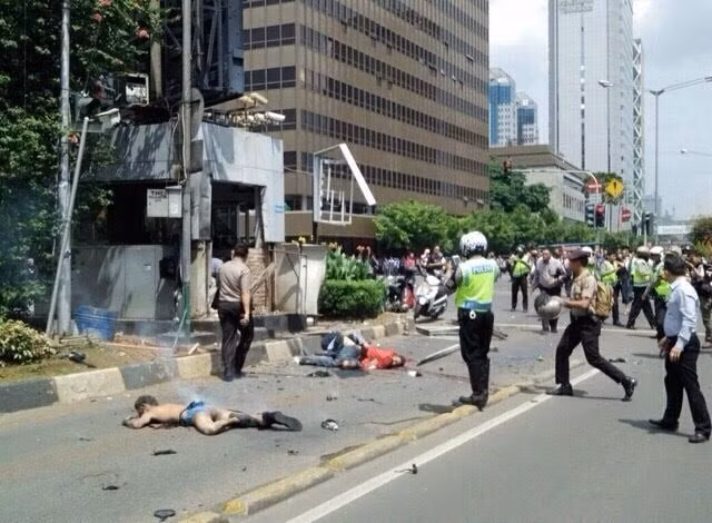 印尼首都雅加达发生多起爆炸 至少7人死亡 ảnh 1 印尼首都雅加达发生多起爆炸 至少7人死亡 ảnh 1