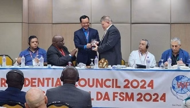 越南出席世界工会联合会主席团理事会会议 ảnh 1