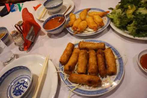 越南华人家庭热爱并致力于维护越南传统文化 ảnh 3 越南华人家庭热爱并致力于维护越南传统文化 ảnh 3