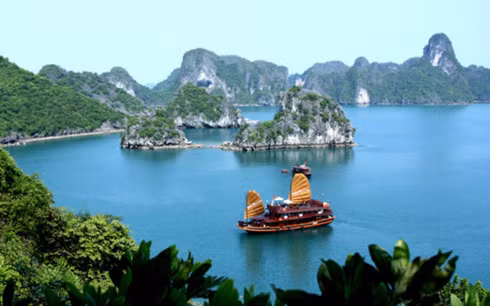 越南力争将旅游业培育成为支柱产业 ảnh 1