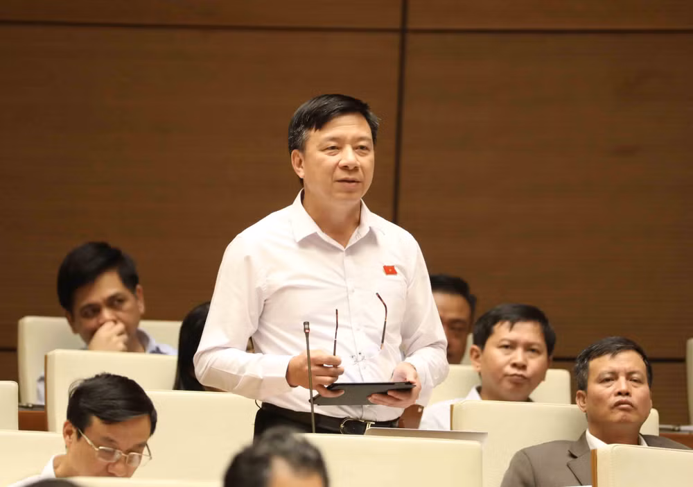 越南第十四届国会第四次会议:增强领导人对在编人员精简工作的责任感 ảnh 1 越南第十四届国会第四次会议:增强领导人对在编人员精简工作的责任感 ảnh 1