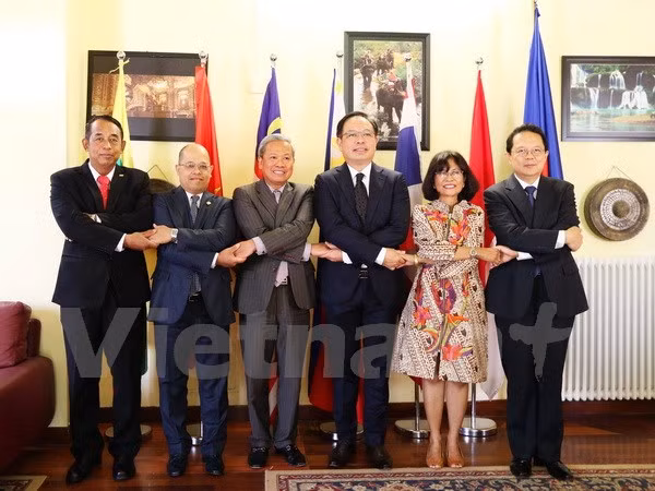 东盟罗马委员会为推动东盟与欧盟的合作做出努力 ảnh 1 东盟罗马委员会为推动东盟与欧盟的合作做出努力 ảnh 1