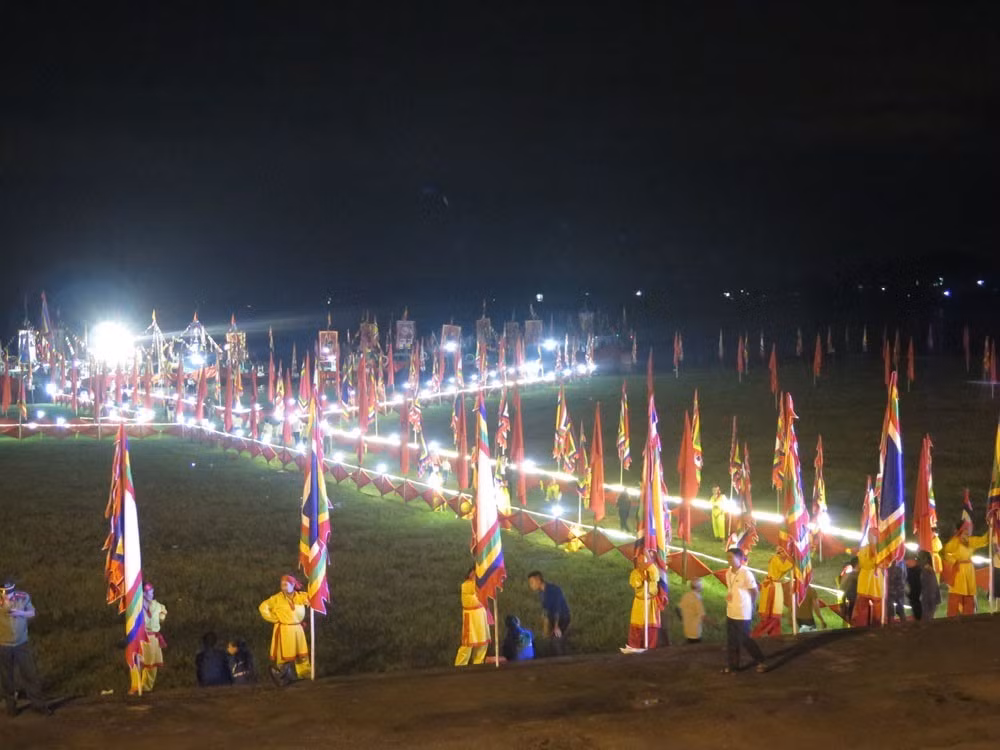 2017年昆山—劫泊秋季庙会祈安法会和放花灯活动吸引数万人参加 ảnh 1 2017年昆山—劫泊秋季庙会祈安法会和放花灯活动吸引数万人参加 ảnh 1