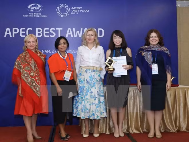 越南两名女企业家在APEC经营效率和成功目标奖中获奖 ảnh 1