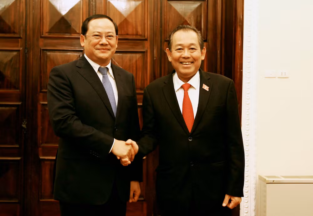 越南政府副总理张和平与老挝政府副总理宋赛 • 西潘敦举行会谈 ảnh 1 越南政府副总理张和平与老挝政府副总理宋赛 • 西潘敦举行会谈 ảnh 1