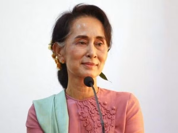 缅甸国家顾问呼吁该国各方团结实现永久和平 ảnh 1