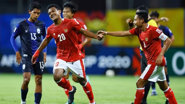 2020年“铃木杯”东南亚男足锦标赛:印度尼西亚队4-2击败柬埔寨队 取得开门红 ảnh 1 2020年“铃木杯”东南亚男足锦标赛:印度尼西亚队4-2击败柬埔寨队 取得开门红 ảnh 1