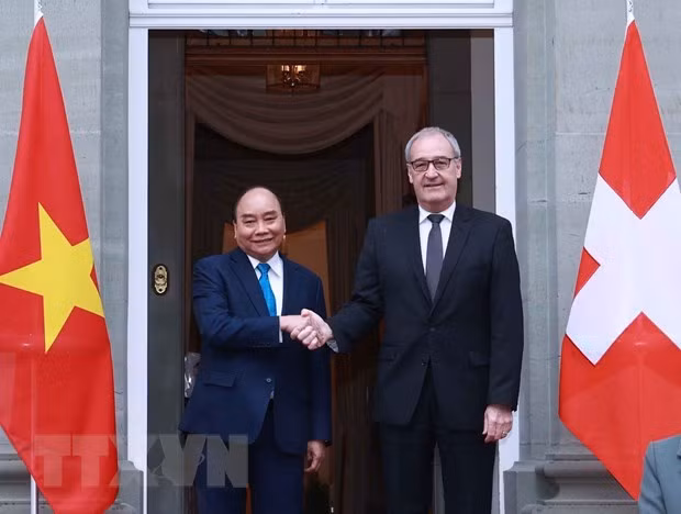 越共中央对外部部长强化党际外交、公共外交和民间外交的结合 ảnh 2 越共中央对外部部长强化党际外交、公共外交和民间外交的结合 ảnh 2