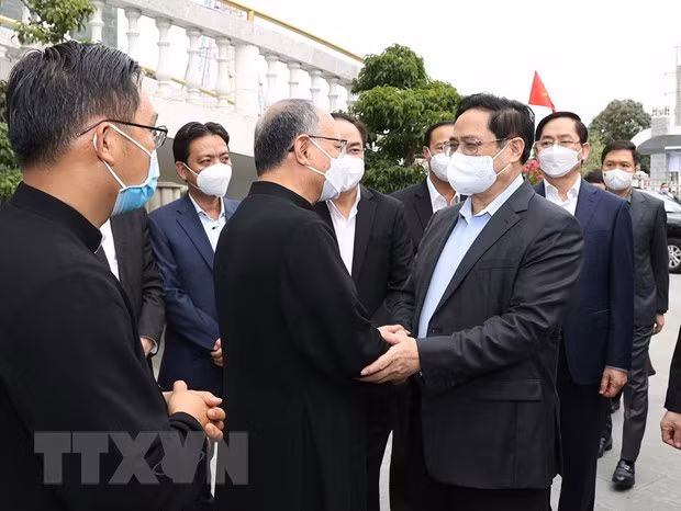 越南宗教信仰自由的生动现实 ảnh 1