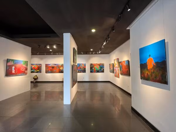 “秋飞”画展：放缓秋天脚步 保留秋天情绪的画展 ảnh 1