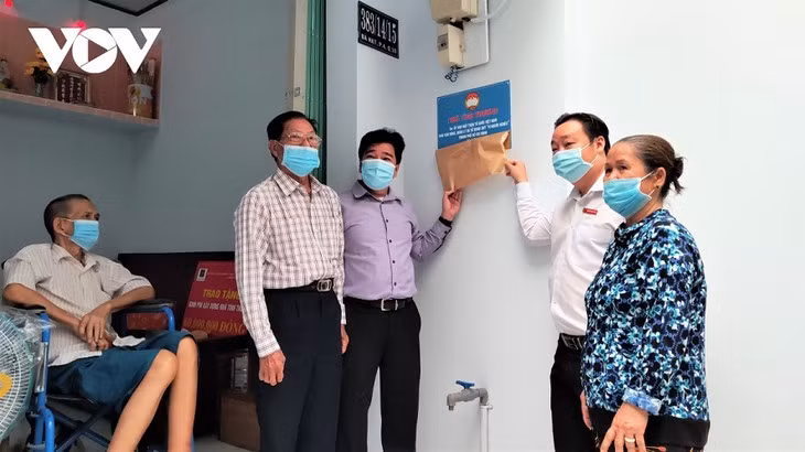 为贫困者高峰月:越南不让任何人掉队 ảnh 1 为贫困者高峰月:越南不让任何人掉队 ảnh 1