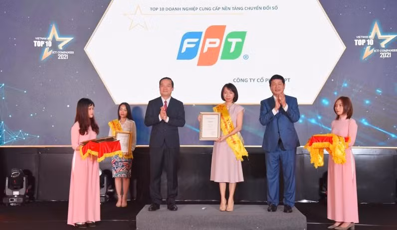 FPT 在越南信息技术企业 10 强活动中获得大胜 ảnh 1 FPT 在越南信息技术企业 10 强活动中获得大胜 ảnh 1