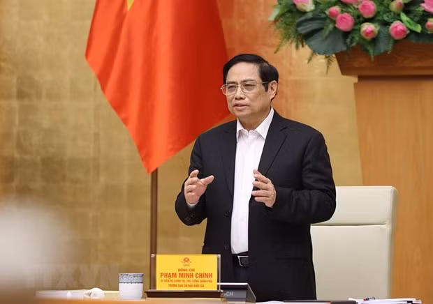 政府总理范明政:尽快制定和完善疫情防控和经济社会复苏总体计划 ảnh 1 政府总理范明政:尽快制定和完善疫情防控和经济社会复苏总体计划 ảnh 1