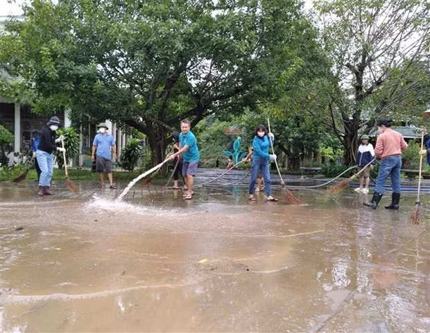 越南红十字会向广平省受灾民众提供紧急援助 ảnh 1 越南红十字会向广平省受灾民众提供紧急援助 ảnh 1
