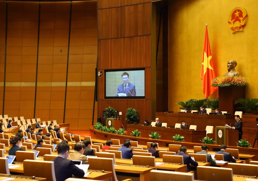 第十五届国会第二次会议第三个工作日就多项重要决议草案进行讨论 ảnh 1 第十五届国会第二次会议第三个工作日就多项重要决议草案进行讨论 ảnh 1