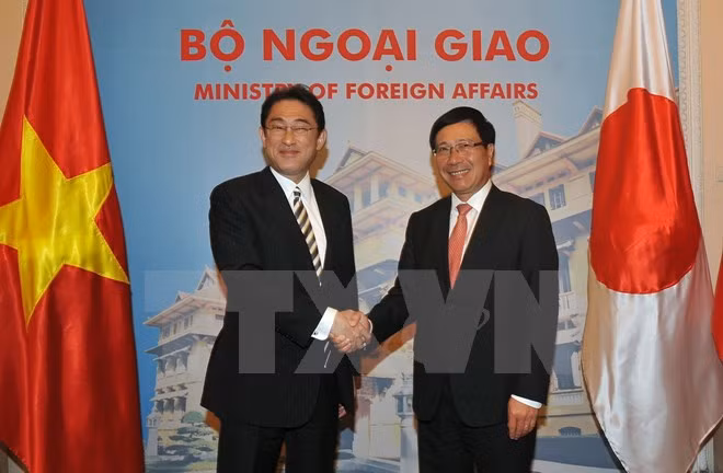 范平明副总理与日本外相岸田文雄举行会谈 ảnh 1 范平明副总理与日本外相岸田文雄举行会谈 ảnh 1