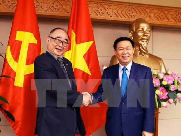 越南政府副总理王廷惠: 为东盟经济共同体寻找合适的发展方向 ảnh 1 越南政府副总理王廷惠: 为东盟经济共同体寻找合适的发展方向 ảnh 1