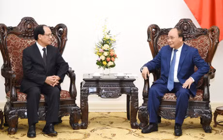 越南政府总理阮春福会见东盟秘书长黎梁明 ảnh 1 越南政府总理阮春福会见东盟秘书长黎梁明 ảnh 1