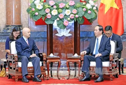 越南国家主席陈大光会见墨西哥前总统卡洛斯 ảnh 1 越南国家主席陈大光会见墨西哥前总统卡洛斯 ảnh 1