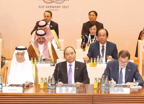 越副外长裴青山:阮春福总理对德国与荷兰的访问之旅在所有领域均取得成效 ảnh 4 越副外长裴青山:阮春福总理对德国与荷兰的访问之旅在所有领域均取得成效 ảnh 4