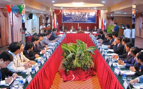 关于越老边界线建设的国际会议在广平省举行 ảnh 1 关于越老边界线建设的国际会议在广平省举行 ảnh 1