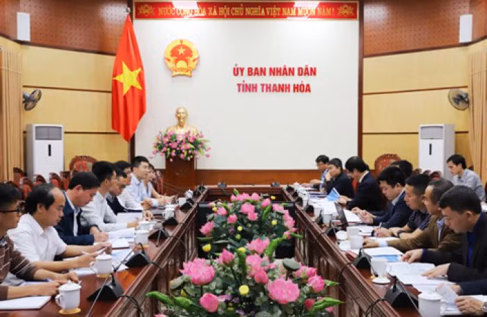 中国香港企业欲在清化省投资8000万美元建设风电厂 ảnh 1