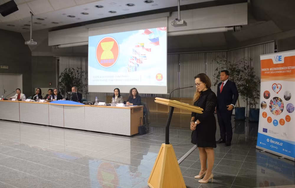 在捷克推介东盟形象 ảnh 1 在捷克推介东盟形象 ảnh 1